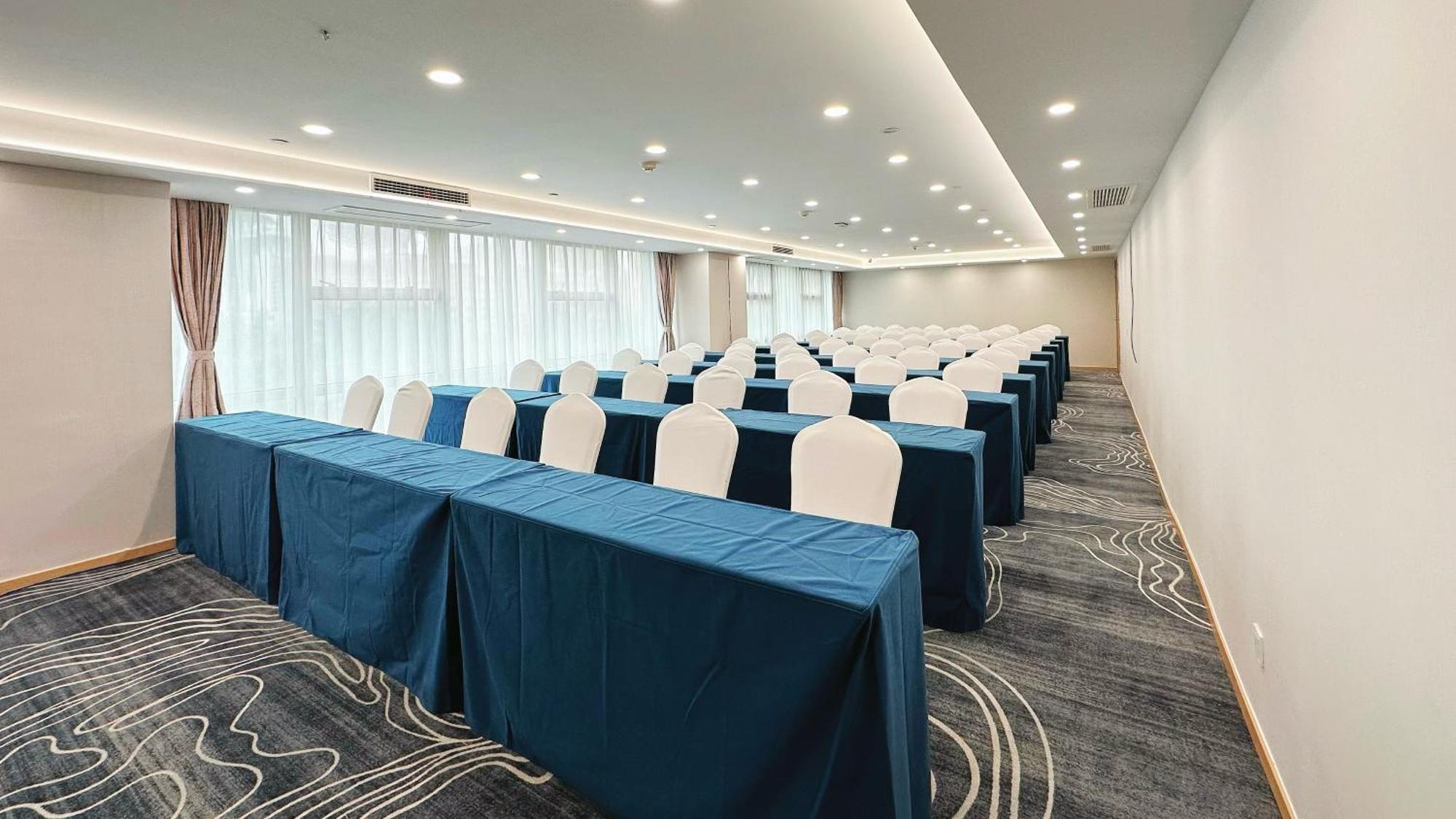 Holiday Inn Express Qingdao City Center By Ihg מראה חיצוני תמונה
