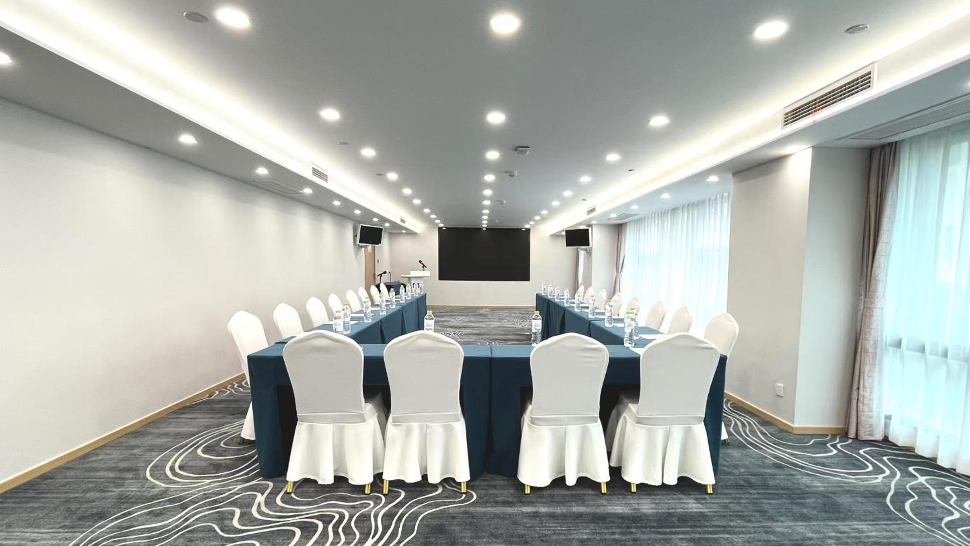 Holiday Inn Express Qingdao City Center By Ihg מראה חיצוני תמונה